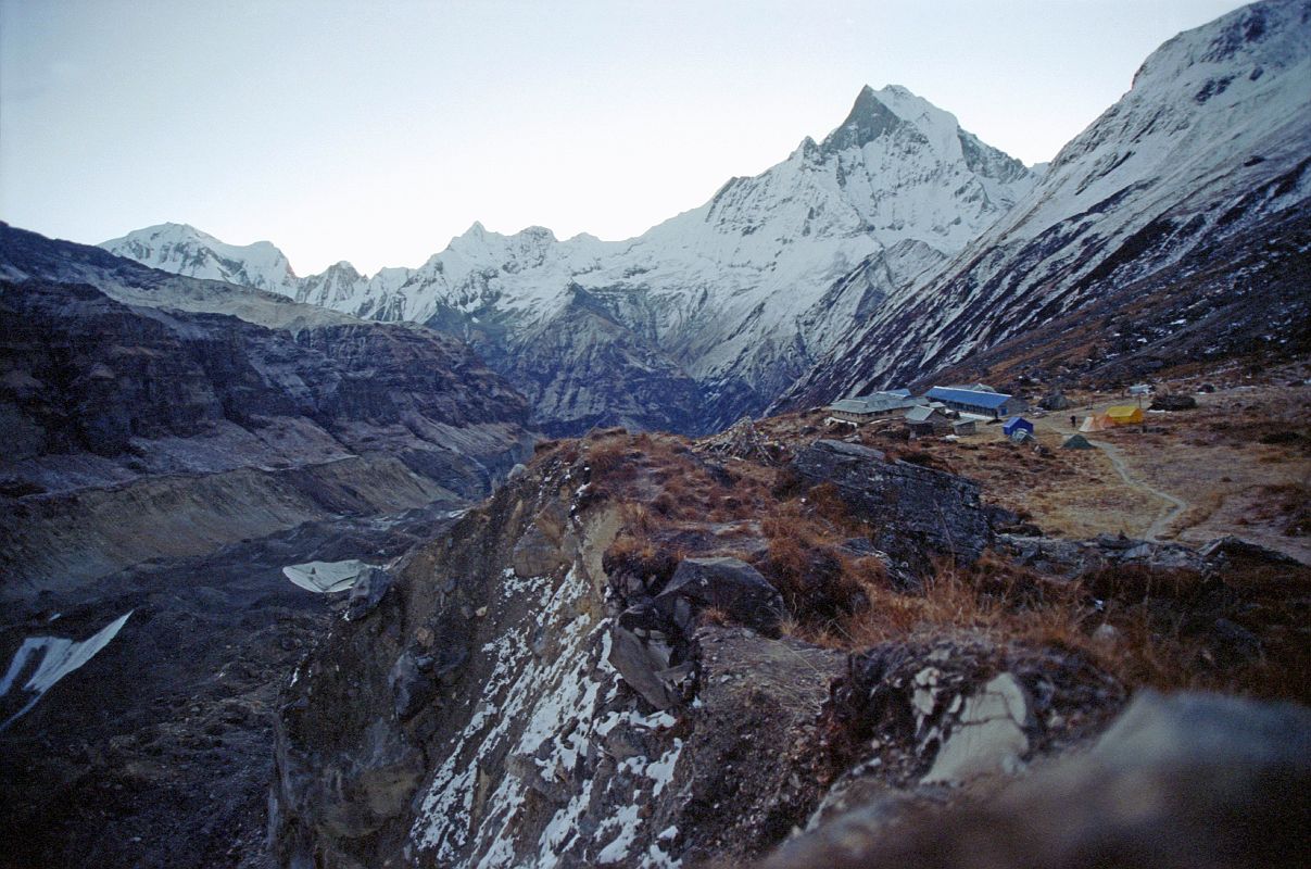 201 Annapurna Base Camp Before Sunrise - Annapurna III,  Gabelhorn, Machapuchare